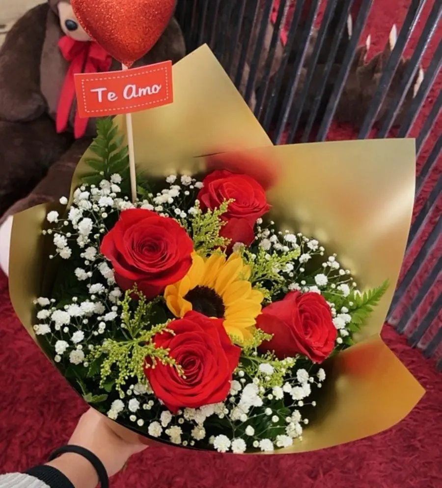 Girassol e Rosas