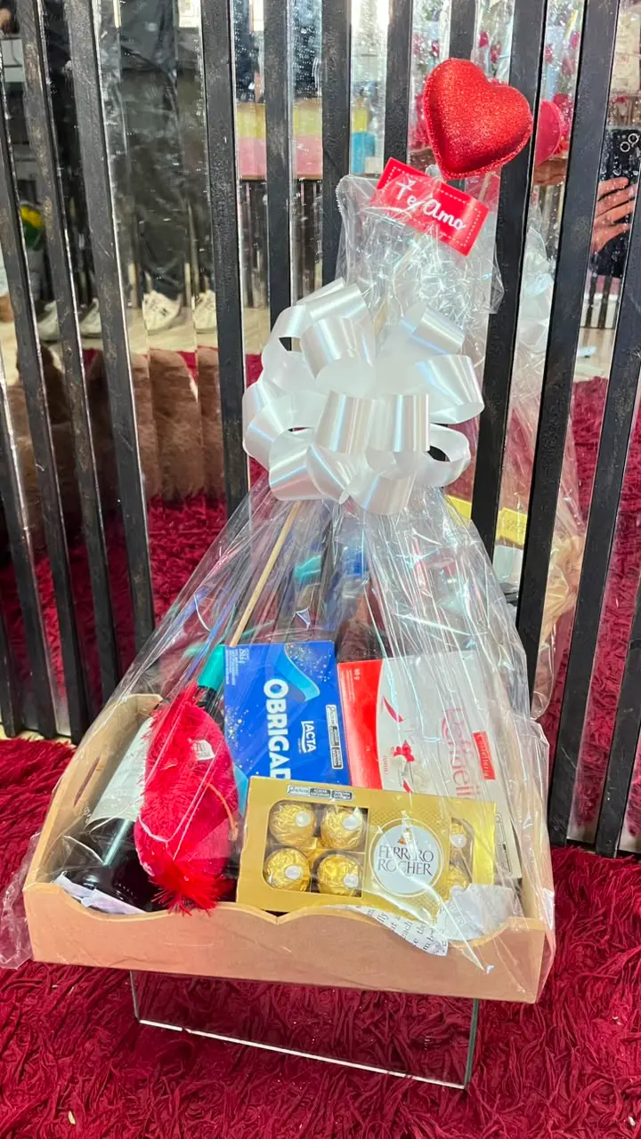 Cesta Chocolates e Urso