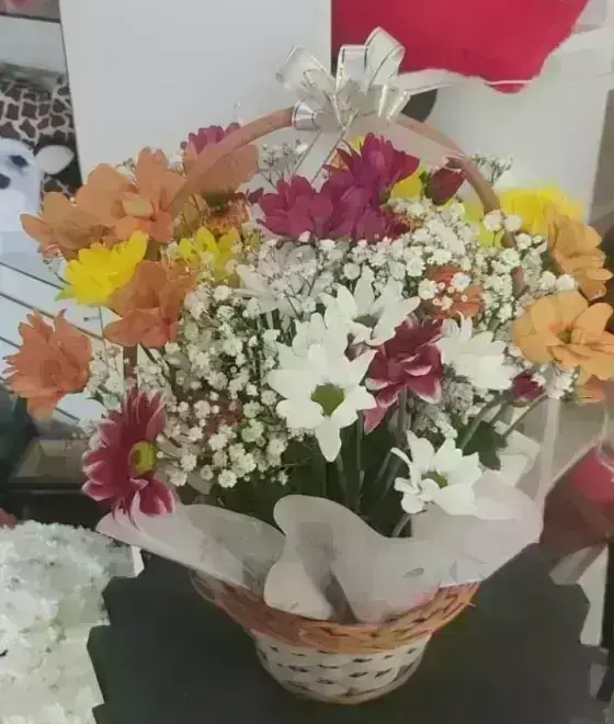 Cesta de Flores do Campo