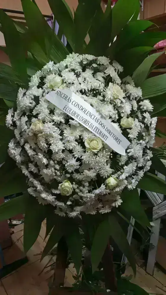 Coroa de Flores Tradicional - 01 Unidade
