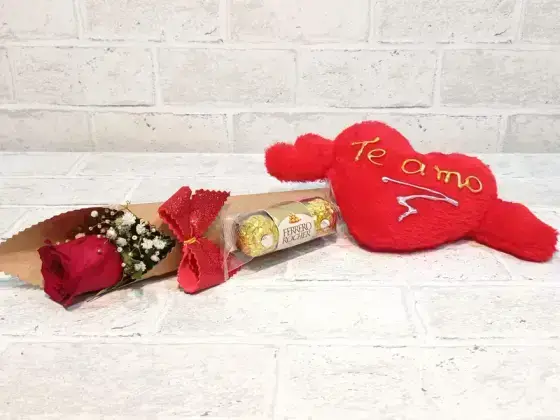 Rosa Unitaria Choco Rosa - + Coração de Pelucia Pequeno