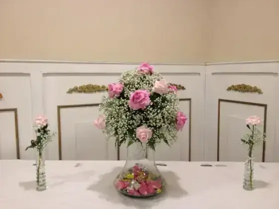Puff Rosas Abertas em Tons Rosados