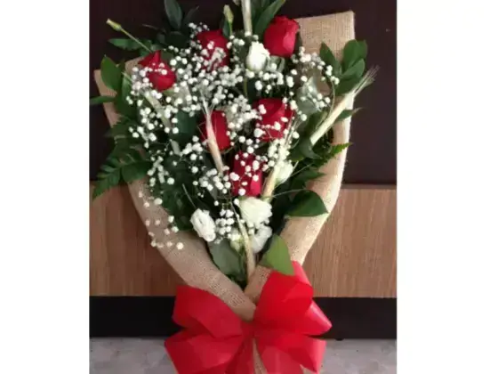 Ramalhete de Rosas na Juta - Vermelho