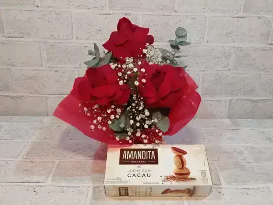 Arranjo de 3 Rosas Vermelhas Dobradas Manualmente - + Amandita