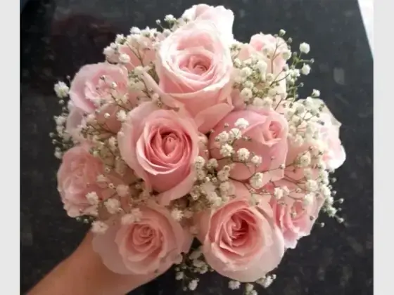 Buquê Noiva Rosas Rosa Claro - 12 Rosas