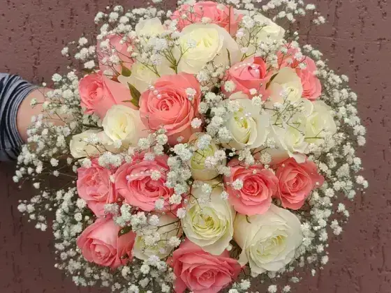 Buquê Noiva Rosas Brancas e Rosa - 36 Rosas