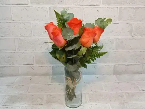 Vaso com Rosas Laranjadas - 6 Rosas