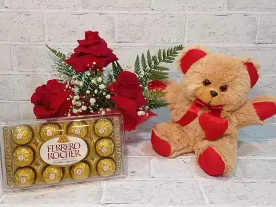 Arranjo com 3 Rosas Dobradas Vermelhas + Chocolates + Pelucia - Ferrero 12 Unidades