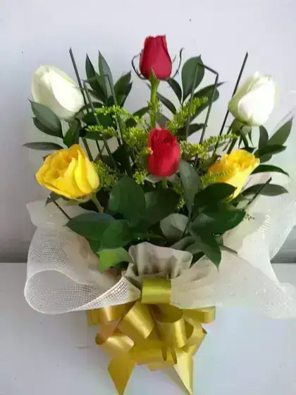 Arranjo com 06 Rosas / 06 Unidades