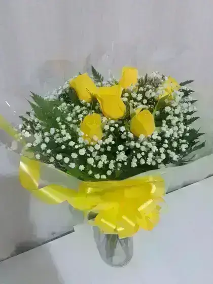 Bouquet com Rosas Nacionais / Amarelas / 06 Unidades