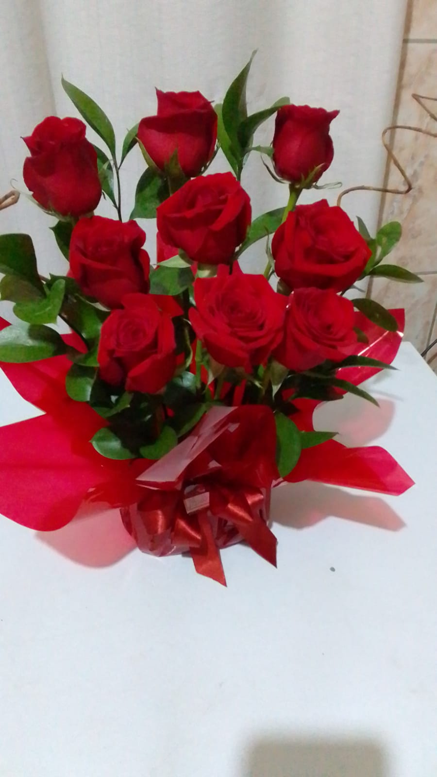 Arranjo com Rosas / Vermelhas / 09 Unidades