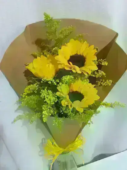 Ramalhete de Girassóis / Amarelo / 03 Unidades
