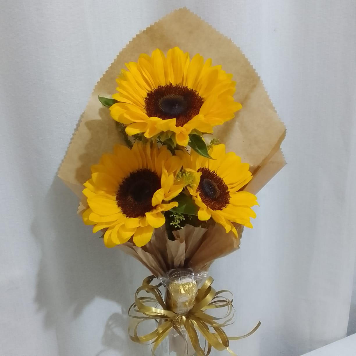 Ramalhete de Girassóis com Ferrero Rocher 3 unidades / Amarelas / 03 Unidades