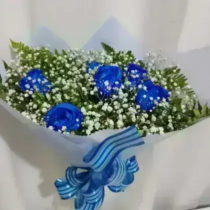 Bouquet com Rosas Azuis / Azuis / 06 Unidades
