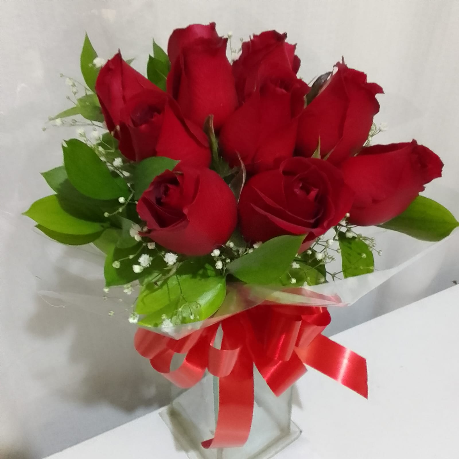 Bouquet com Rosas Nacionais / Vermelhas / 12 Unidades
