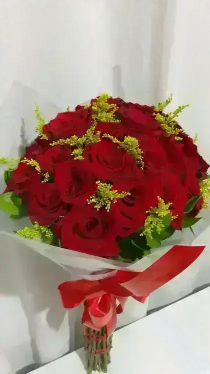 Bouquet com Rosas Importadas Colombianas / Vermelhas / 30 Unidades