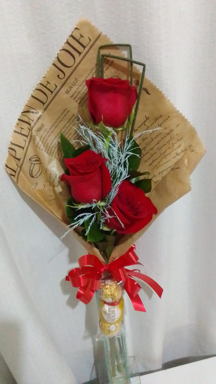 Bouquet com Mini Buquê, com Ferrero Rocher / Vermelhas / 03 Unidades
