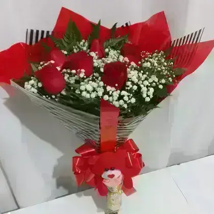 Bouquet 6 Rosas com Chocolate e Ursinho