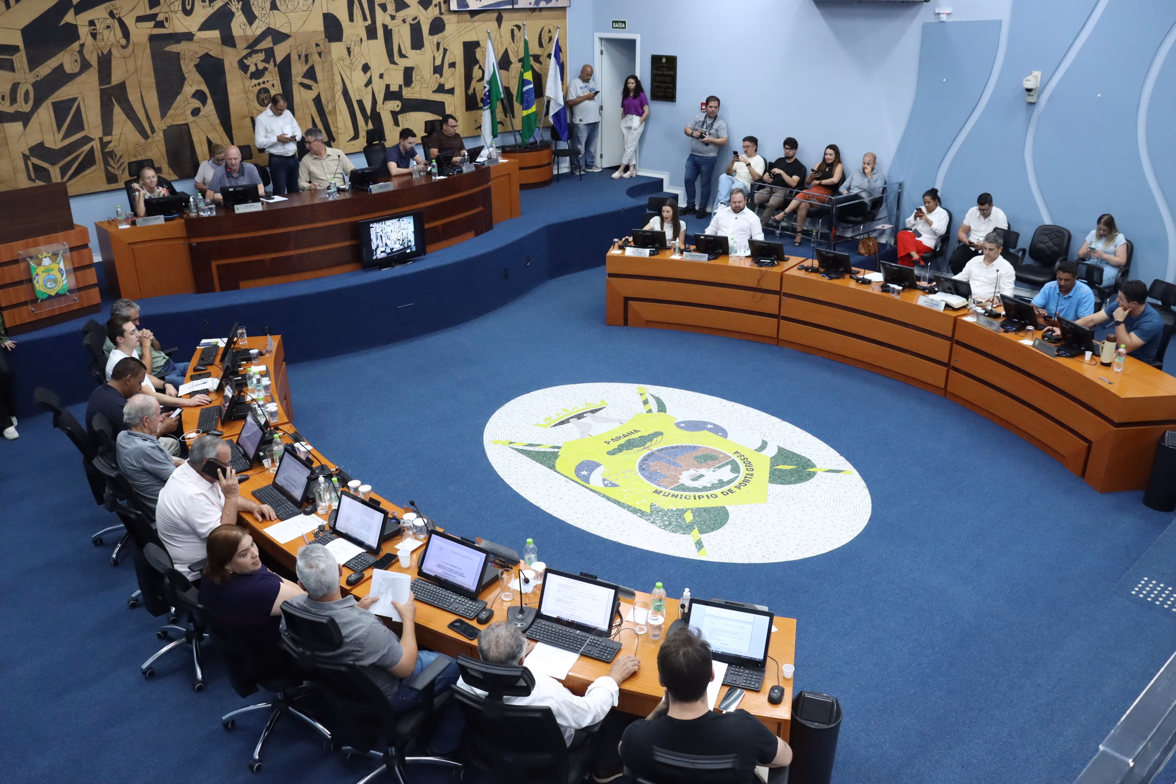 Vereadores aprovam orçamento de R$ 2,2 bi para Ponta Grossa em 2026