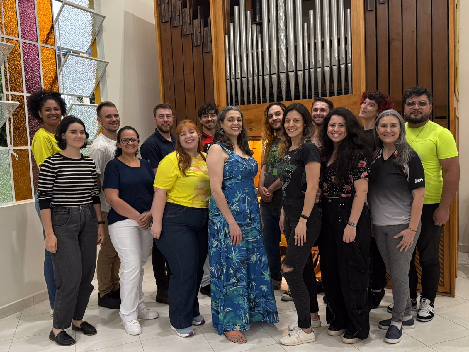Coro Cidade de Ponta Grossa realiza concerto de Natal com órgão de tubos no sábado (13)
