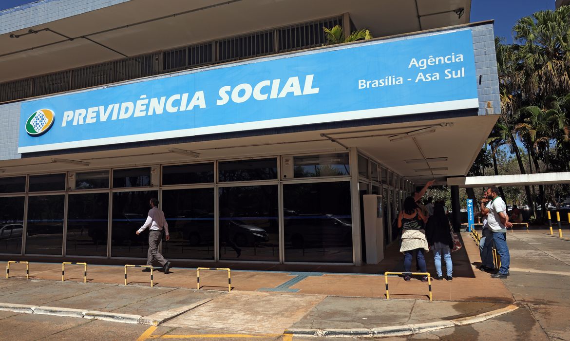Aposentadoria em 2026: entenda novas exigências nas regras de transição