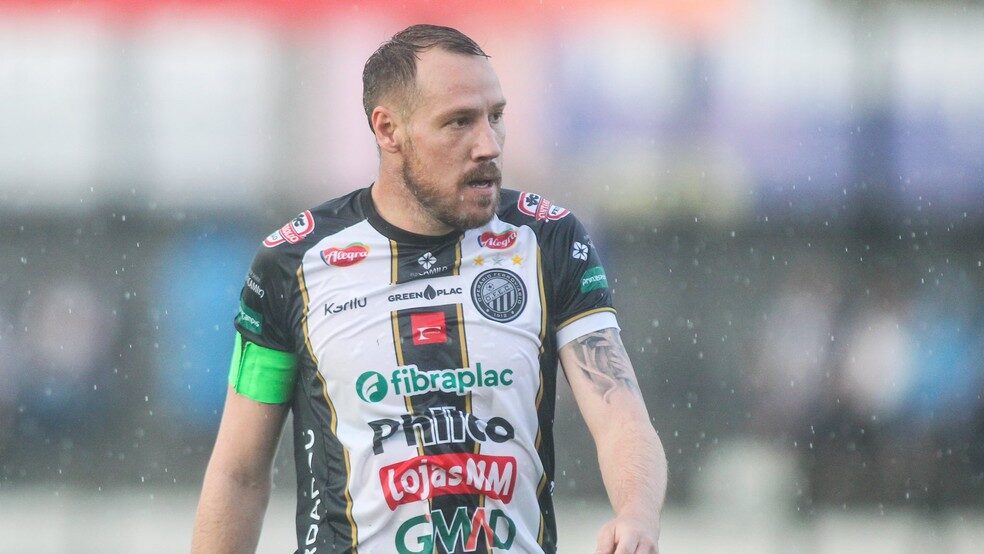 Operário terá Schumacher como técnico interino até a contratação de novo treinador