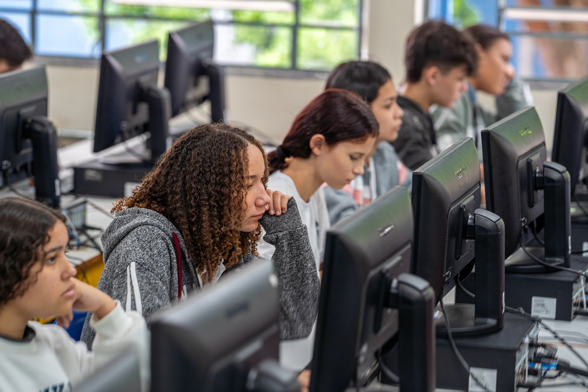 IA no Ensino Médio: veja quais colégios de PG terão o curso em 2026