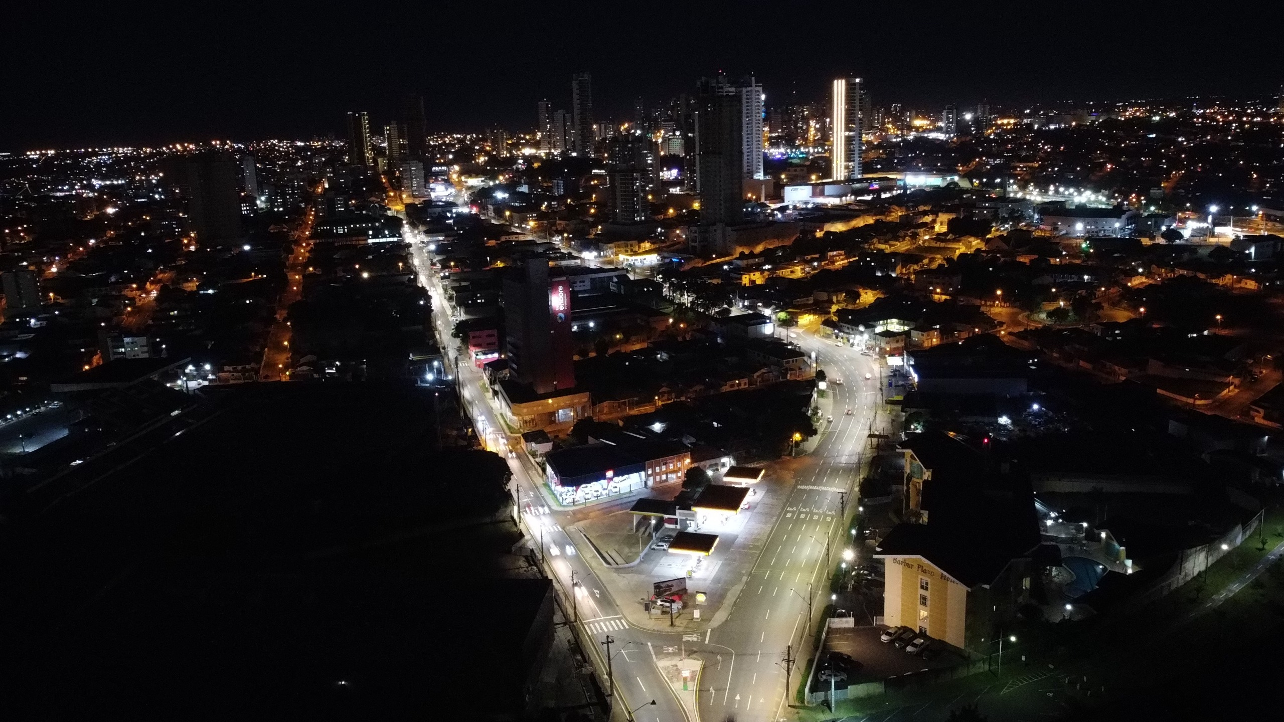 Iluminação pública fora da PPP motiva licitação de R$ 41,5 milhões em Ponta Grossa