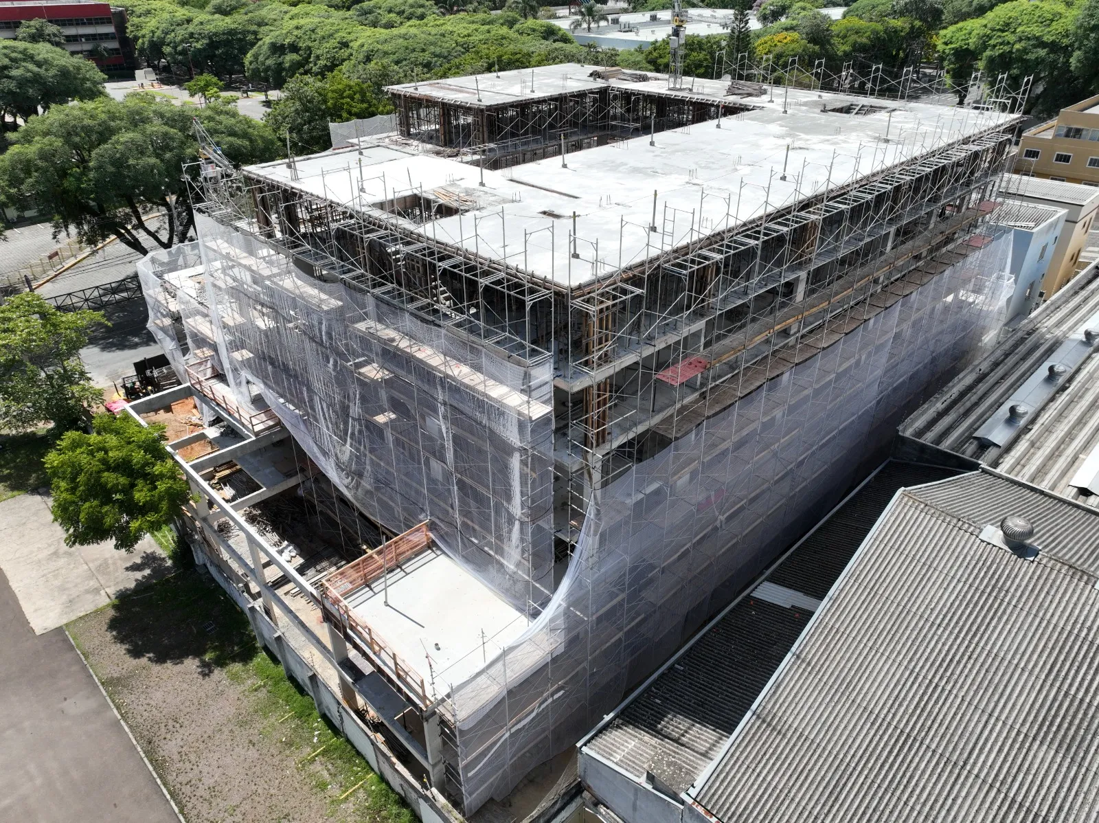 Acidentes na construção civil caem mais de 30% com EPIs modernos e novas regras