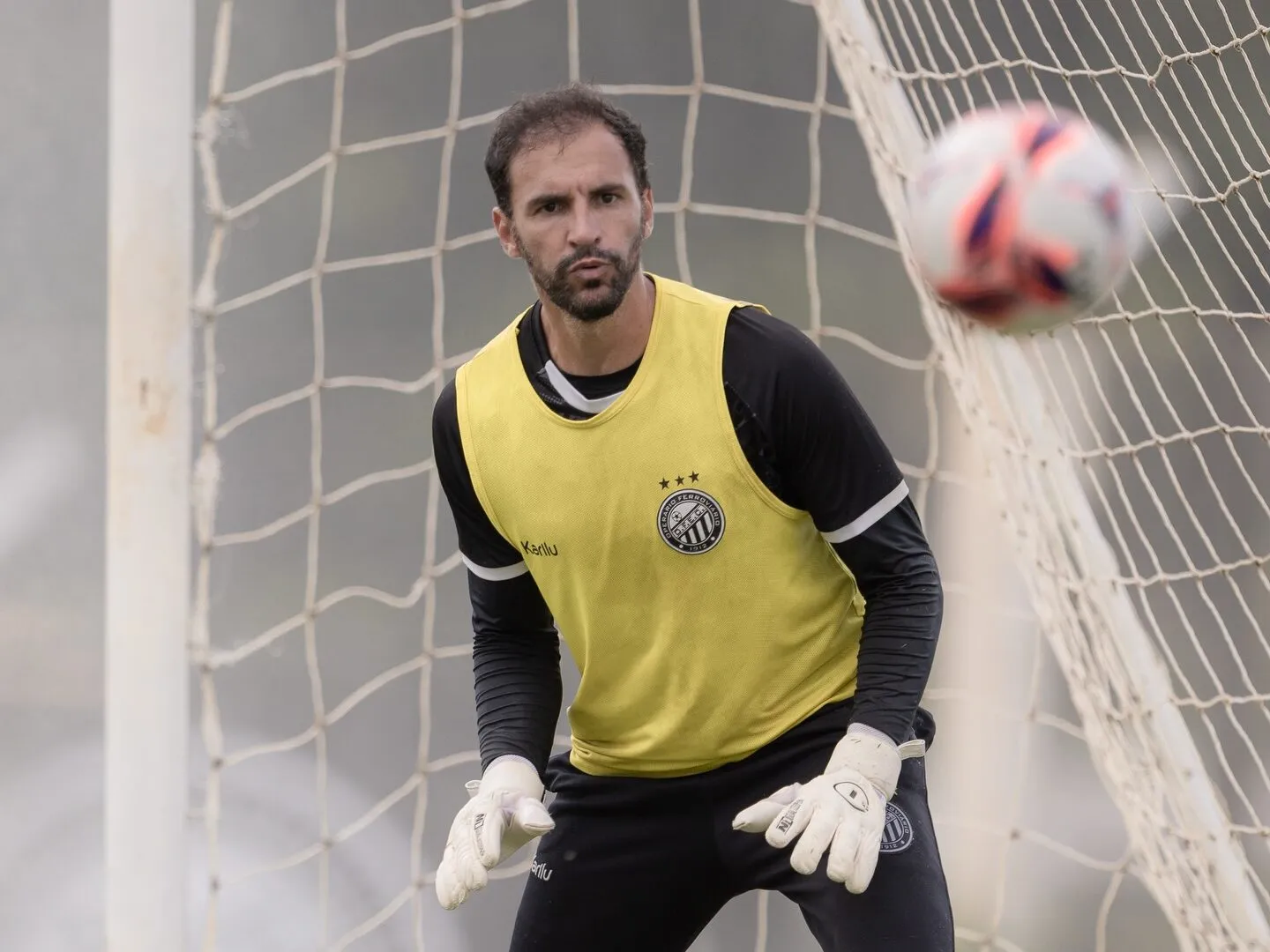 Exclusivo: Goleiro Vagner fala de "pé santo" e destaca fase no Operário
