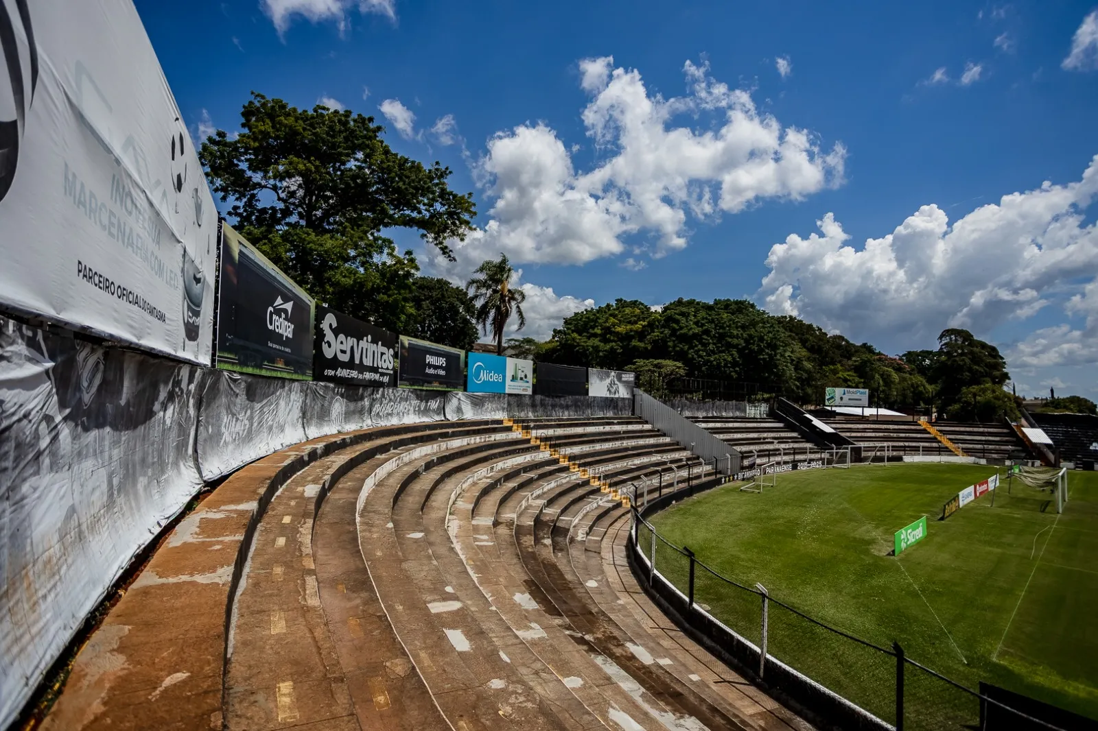Projeto Memorial da Existência coleta histórias no Estádio Germano Krüger