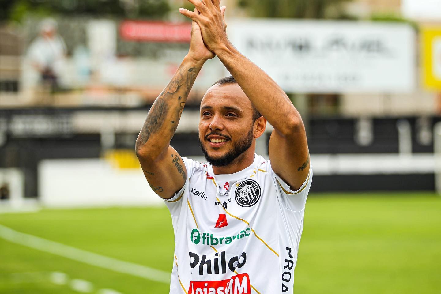 Felipe Augusto retorna ao Operário com contrato até o fim de 2026