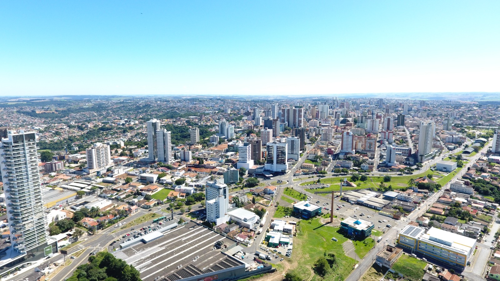 Ruas de bairros vão ter IPTU mais caro sobre terrenos que condomínios de luxo